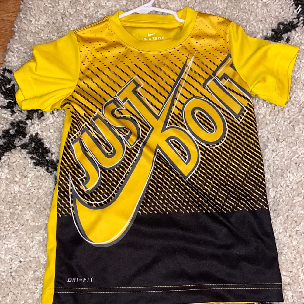 Nike shirt